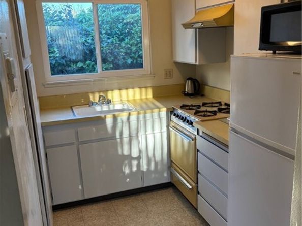 11813 Runnymede Street 45, North Hollywood (los Angeles) CA 91605