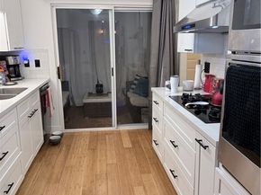 10626 Valley Spring 103, Toluca Lake (los Angeles) CA 91602