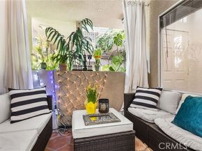 10626 Valley Spring 103, Toluca Lake (los Angeles) CA 91602