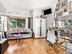 10626 Valley Spring 103, Toluca Lake (los Angeles) CA 91602