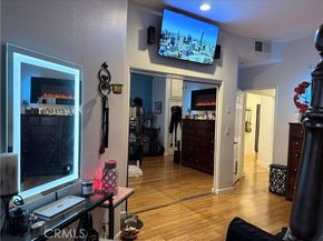 10626 Valley Spring 103, Toluca Lake (los Angeles) CA 91602