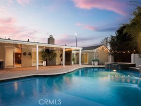 1032 Saint John Place, Tustin CA 92705