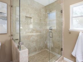 1032 Saint John Place, Tustin CA 92705