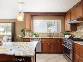 1032 Saint John Place, Tustin CA 92705
