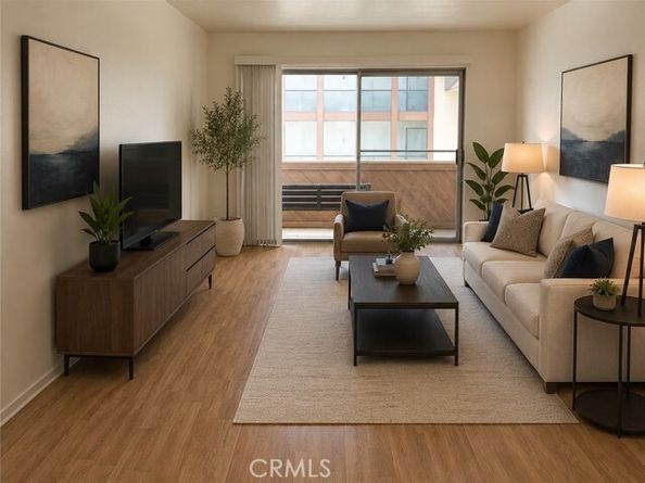 5585 E Pacific Coast 245, Long Beach CA 90804