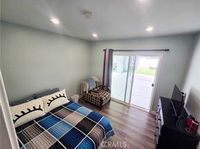 8118 Gentry Avenue, North Hollywood (los Angeles) CA 91605