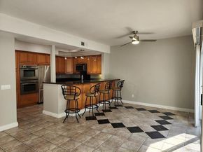 8597 Via Mallorca F, La Jolla (san Diego) CA 92037