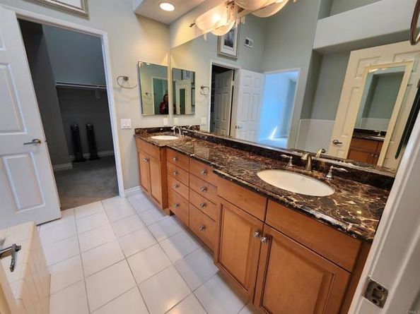 8597 Via Mallorca F, La Jolla (san Diego) CA 92037