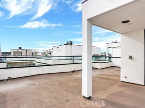 741 N Gramercy, Los Angeles CA 90038