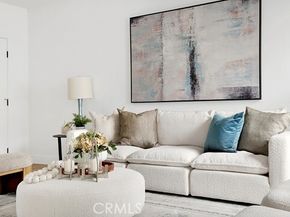 741 N Gramercy, Los Angeles CA 90038