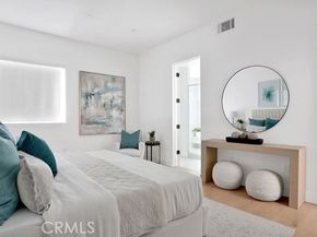 741 N Gramercy, Los Angeles CA 90038