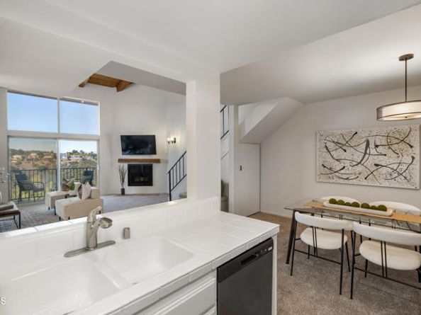 2385 Roscomare Road F8, Los Angeles CA 90077