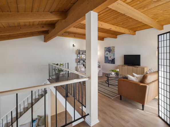 2385 Roscomare Road F8, Los Angeles CA 90077