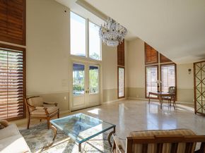 2385 Roscomare Road F8, Los Angeles CA 90077