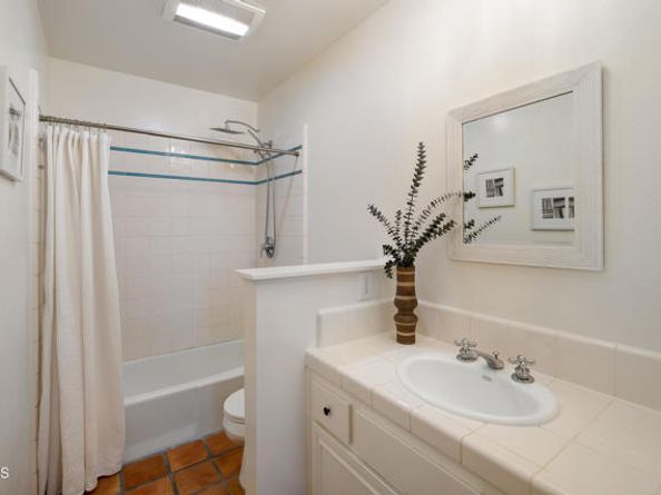 2385 Roscomare Road F8, Los Angeles CA 90077