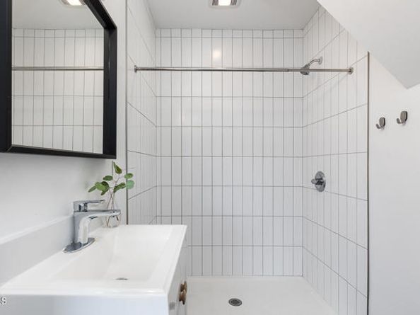 135 S Ave 53, Highland Park (los Angeles) CA 90042