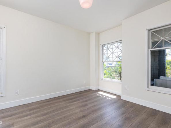 135 S Ave 53, Highland Park (los Angeles) CA 90042