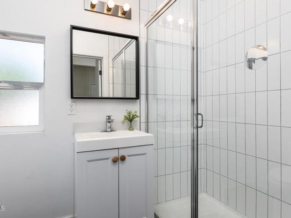 135 S Ave 53, Highland Park (los Angeles) CA 90042