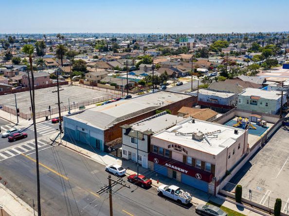 5321 Denker Avenue, Los Angeles CA 90062