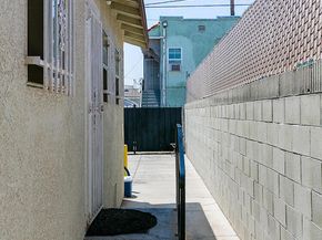 5321 Denker Avenue, Los Angeles CA 90062