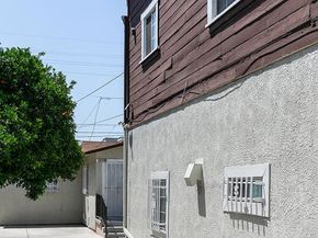 5321 Denker Avenue, Los Angeles CA 90062