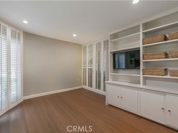 10409 Riverside Drive 204, Toluca Lake (los Angeles) CA 91602