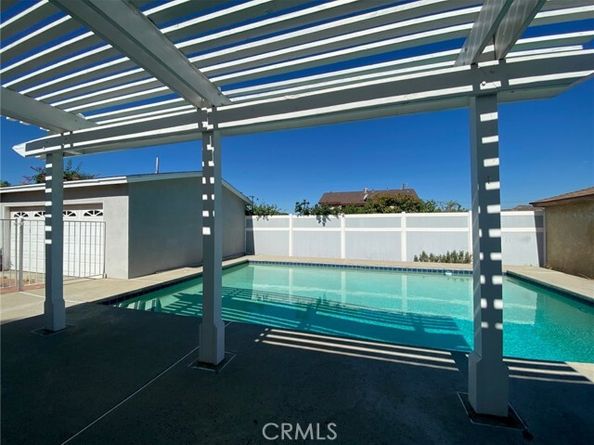 11009 Quill Avenue, Sunland (los Angeles) CA 91040