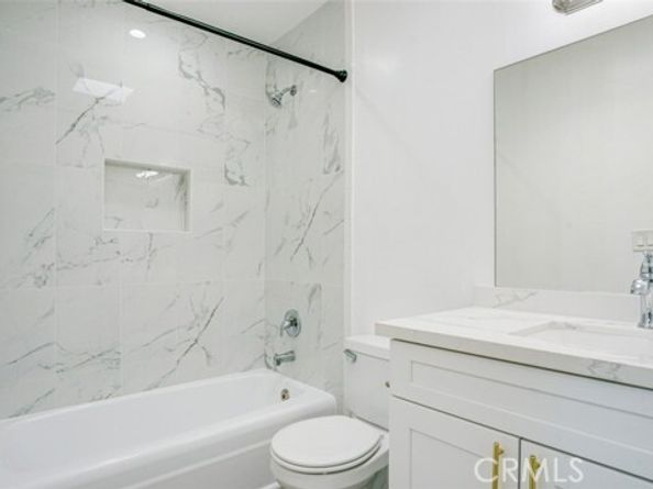 6104 Costello Avenue, Los Angeles CA 91401