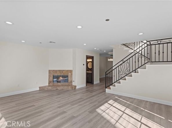 14957 Victory Boulevard 101, Van Nuys (los Angeles) CA 91411