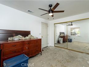 16040 Parthenia, North Hills (los Angeles) CA 91343
