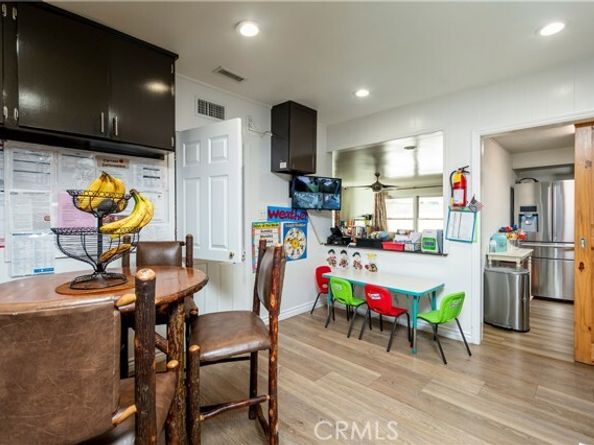 16040 Parthenia, North Hills (los Angeles) CA 91343
