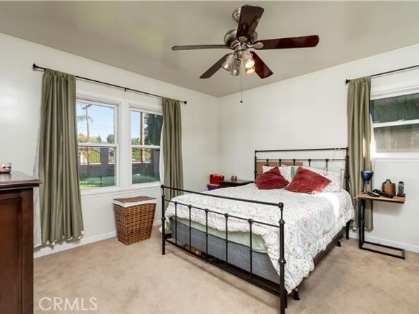 16040 Parthenia, North Hills (los Angeles) CA 91343