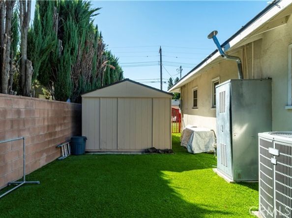 16040 Parthenia, North Hills (los Angeles) CA 91343