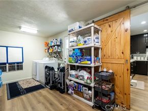 16040 Parthenia, North Hills (los Angeles) CA 91343