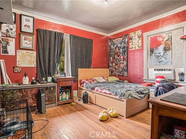 2445 10th Avenue, Oakland CA 94606