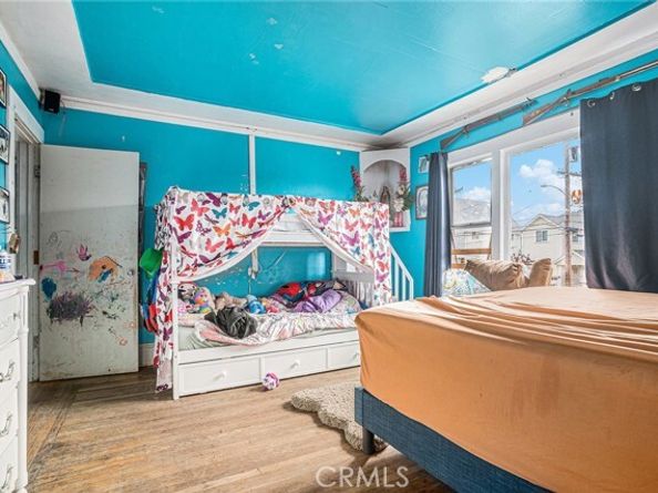 2445 10th Avenue, Oakland CA 94606