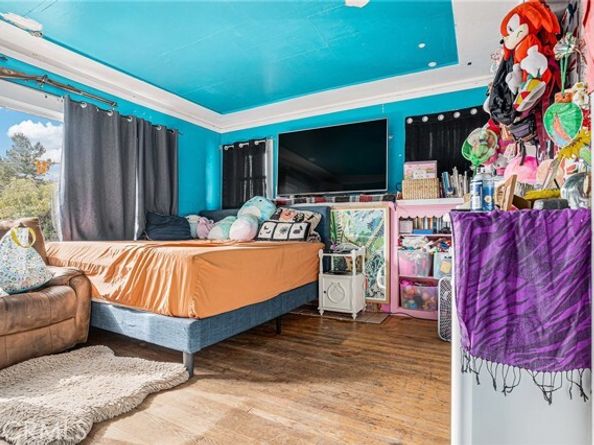 2445 10th Avenue, Oakland CA 94606