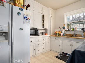 2445 10th Avenue, Oakland CA 94606