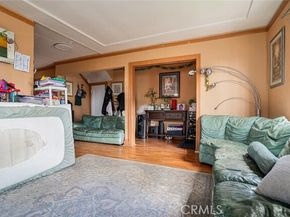 2445 10th Avenue, Oakland CA 94606