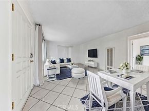 1526 Lakme, Wilmington (los Angeles) CA 90744