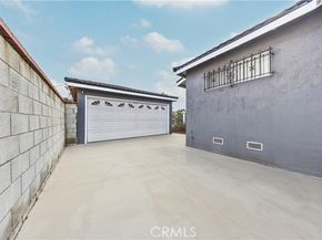 1526 Lakme, Wilmington (los Angeles) CA 90744