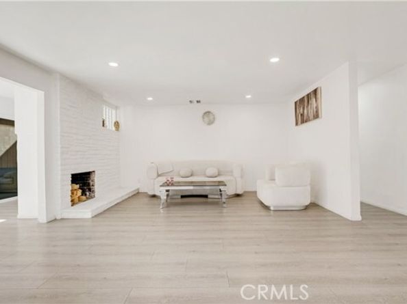 11200 Amestoy, Granada Hills (los Angeles) CA 91344