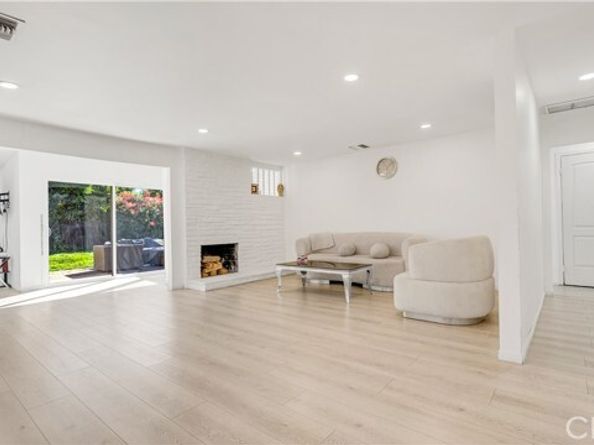 11200 Amestoy, Granada Hills (los Angeles) CA 91344