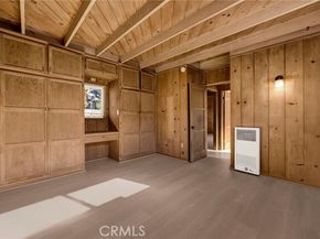 3740 4th, La Crescenta CA 91214