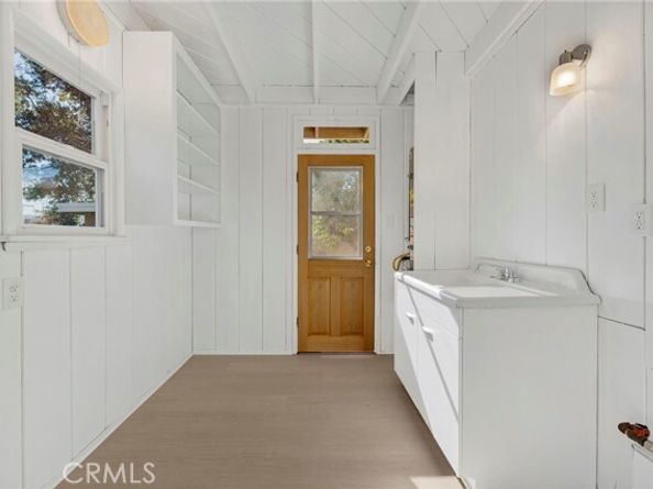 3740 4th, La Crescenta CA 91214