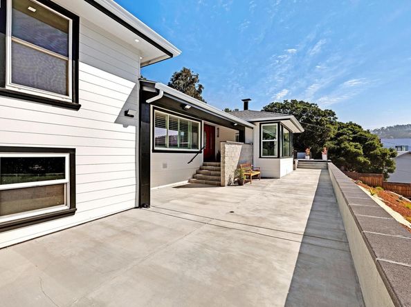 4363 Short Hill Road, Oakland CA 94605