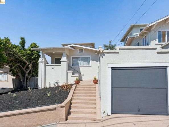 521 Zorah St, Oakland CA 94606