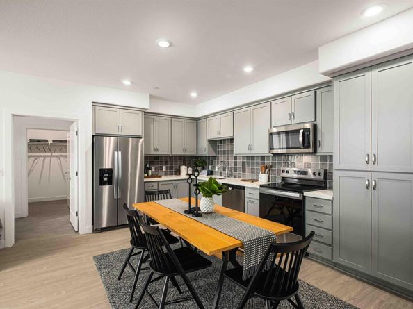 500 Somi Ct 404, Hayward CA 94544