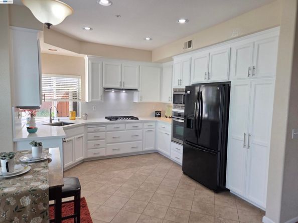 2850 Montair Way, Union City CA 94587