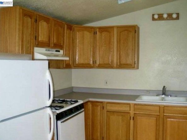 9625 Cherry St, Oakland CA 94603